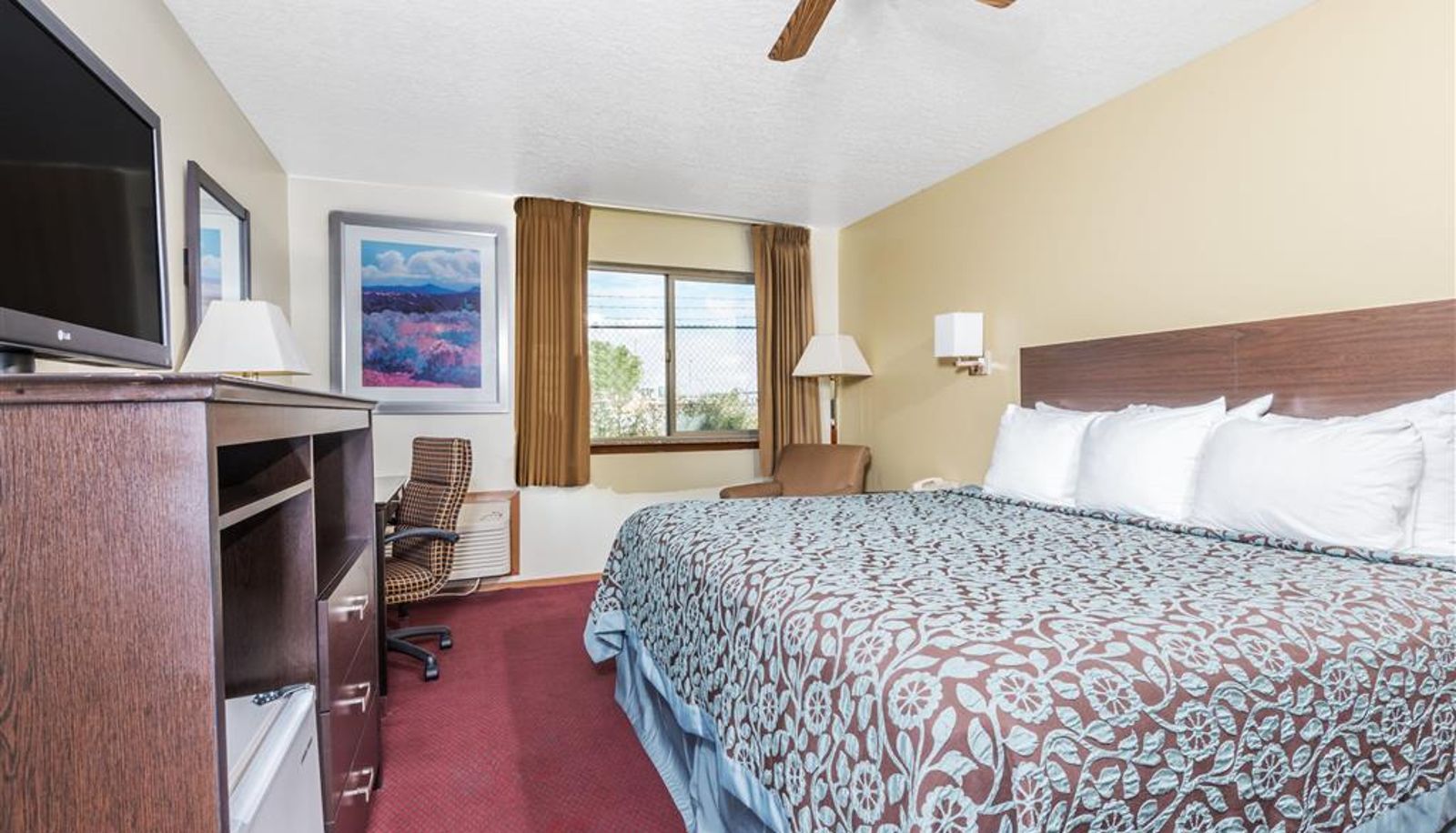 Zimmer - Days Inn by Wyndham Pueblo