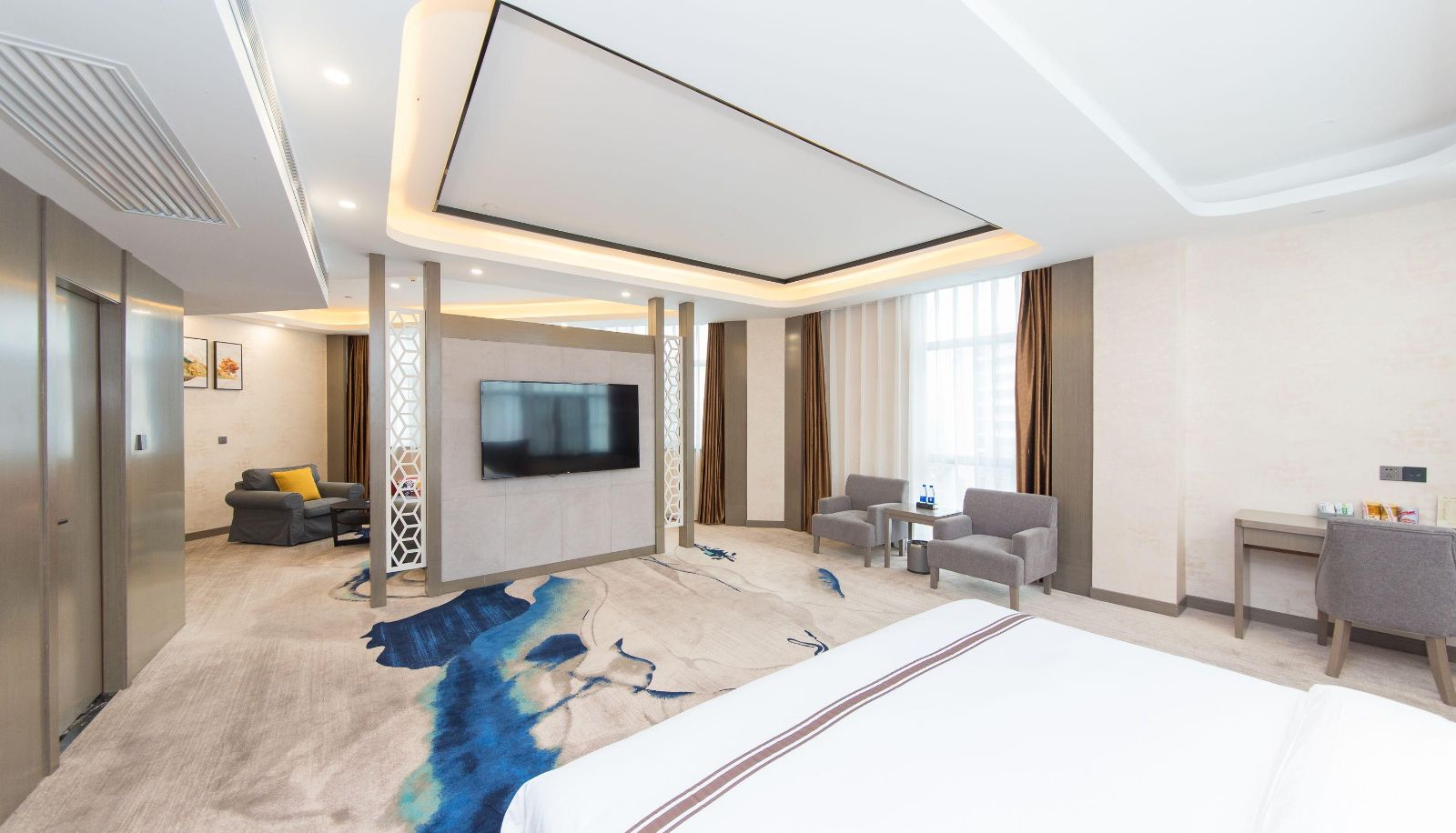 Fangdingshan Hotel (Shimen Commercial Pedestrian Street Branch)
