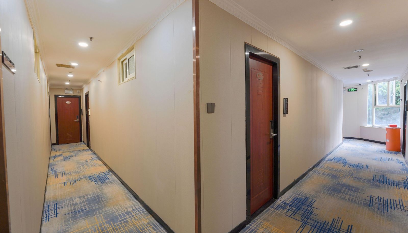 Hotel outdoor area - Suilong Film and Television Hotel (Guangzhou Baiyun District Xinshi Baixin Plaza Branch)