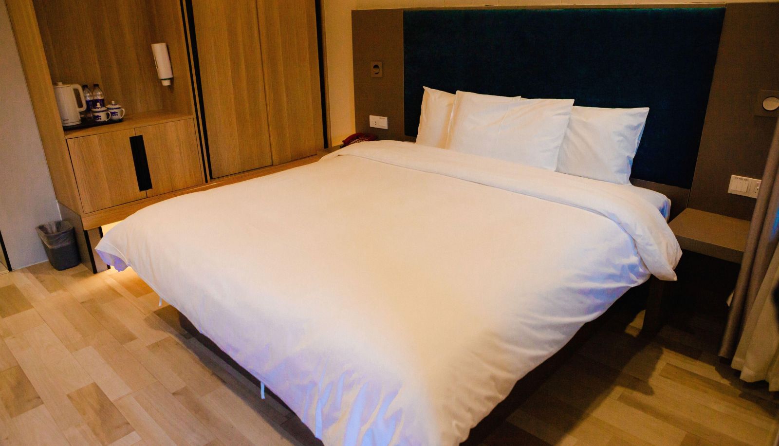Business-kamer - Paibai Cloud Hotel  East Railway Station Home Inn - Baotou Central Hospital