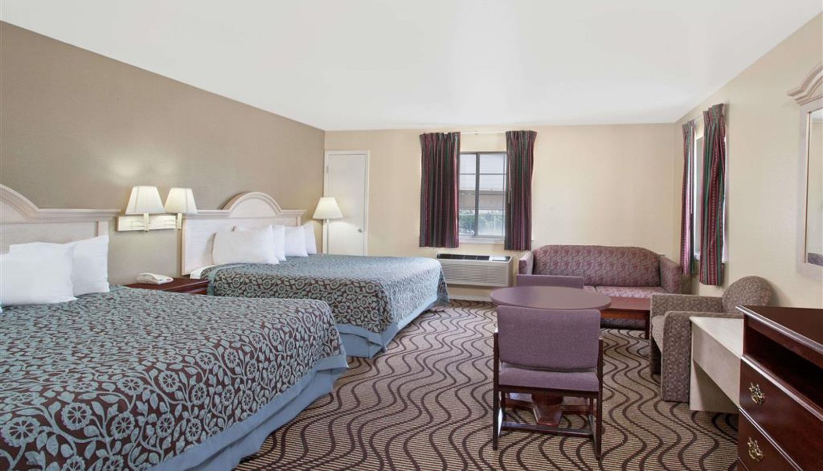 Zimmer - Days Inn by Wyndham Kerrville