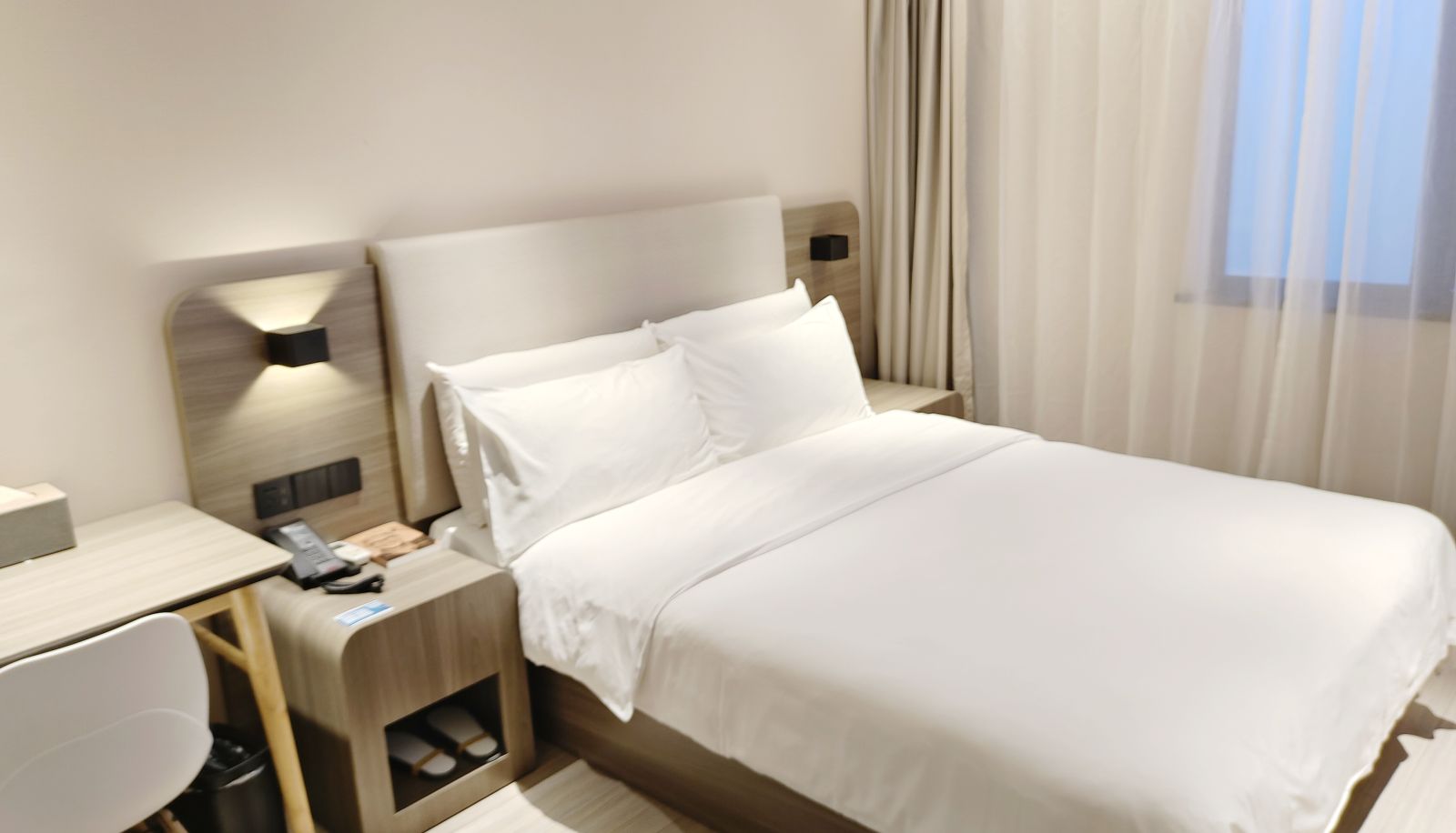 Kamer - Hanting Shanghai Lujiazui Tangqiao Subway Station Hotel