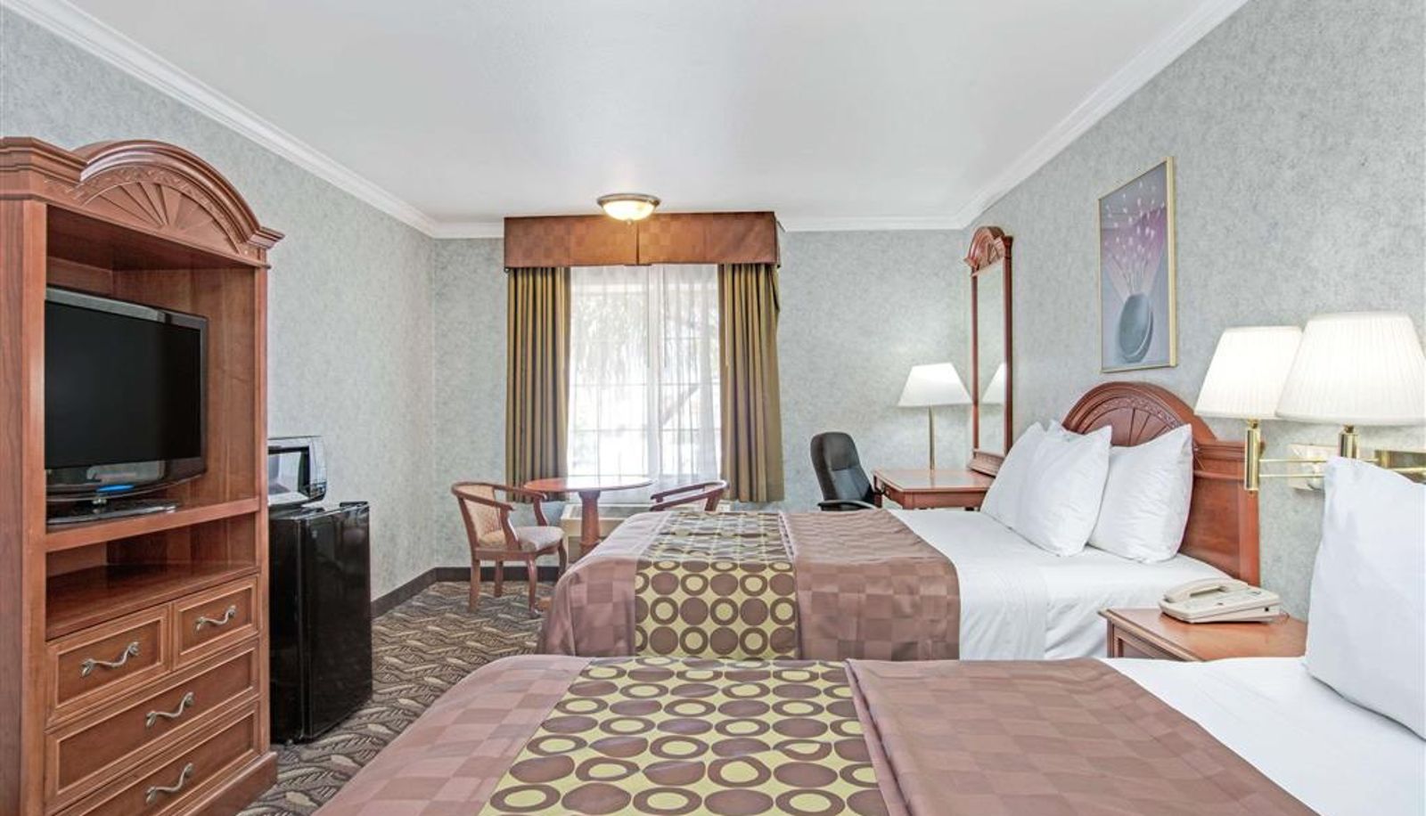 Room - Days Inn by Wyndham Los Angeles LAX/South Bay/Beach City LA