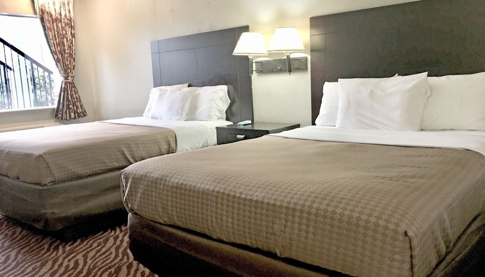 Camera - Red Carpet Inn and Suites Danville