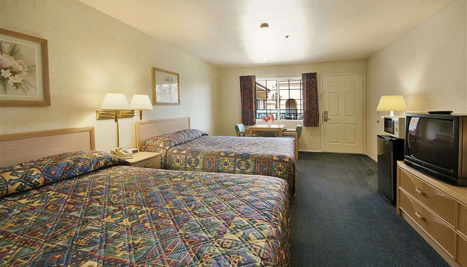Zimmer - Days Inn by Wyndham Riverside Tyler Mall