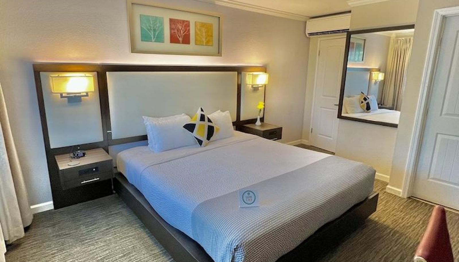 Room - The Palo Alto Inn