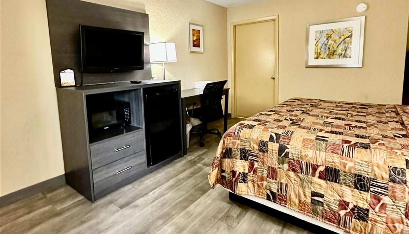 Chambre - Days Inn by Wyndham Charlotte Northlake