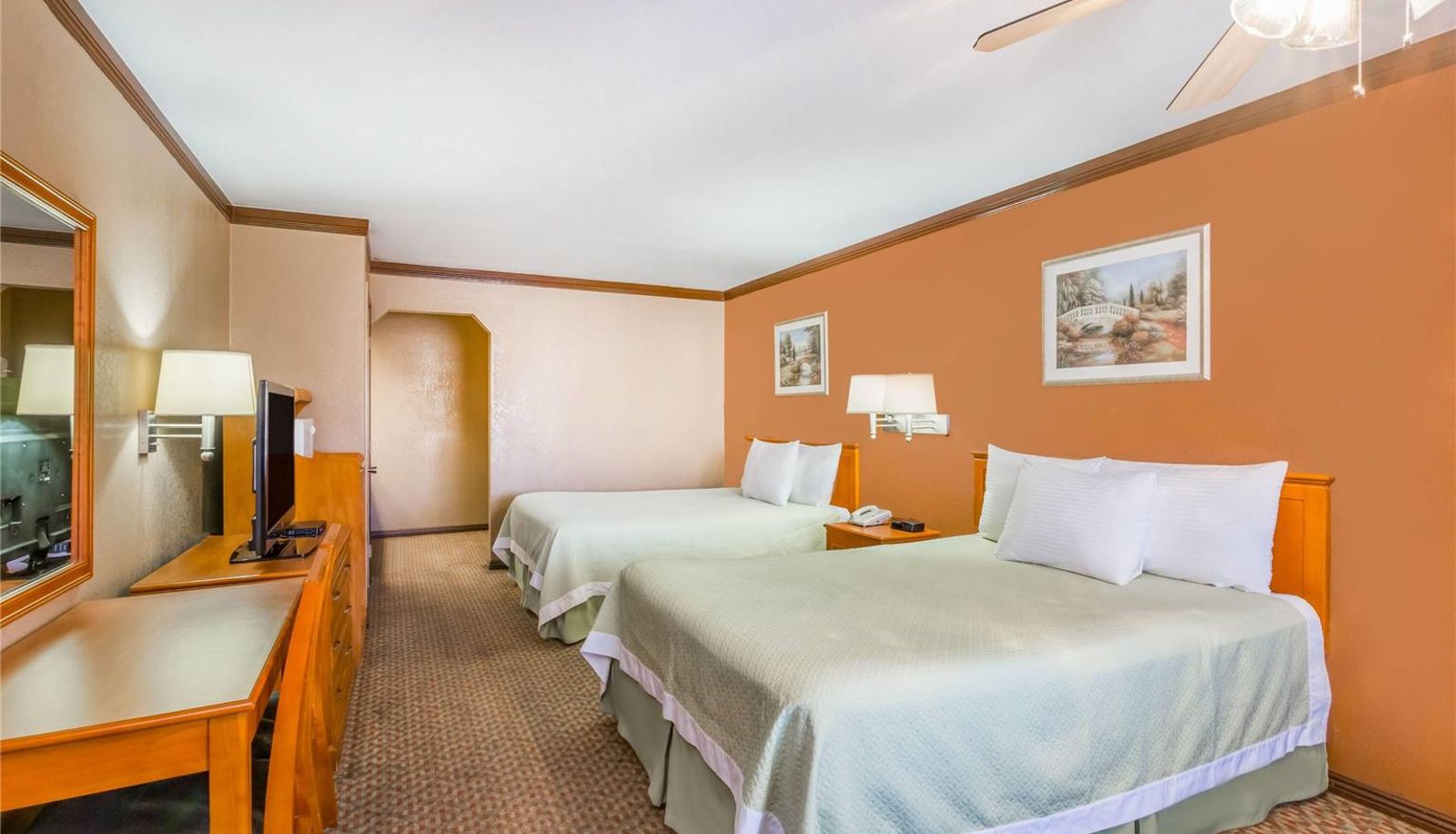 Zimmer - Days Inn by Wyndham Bishop