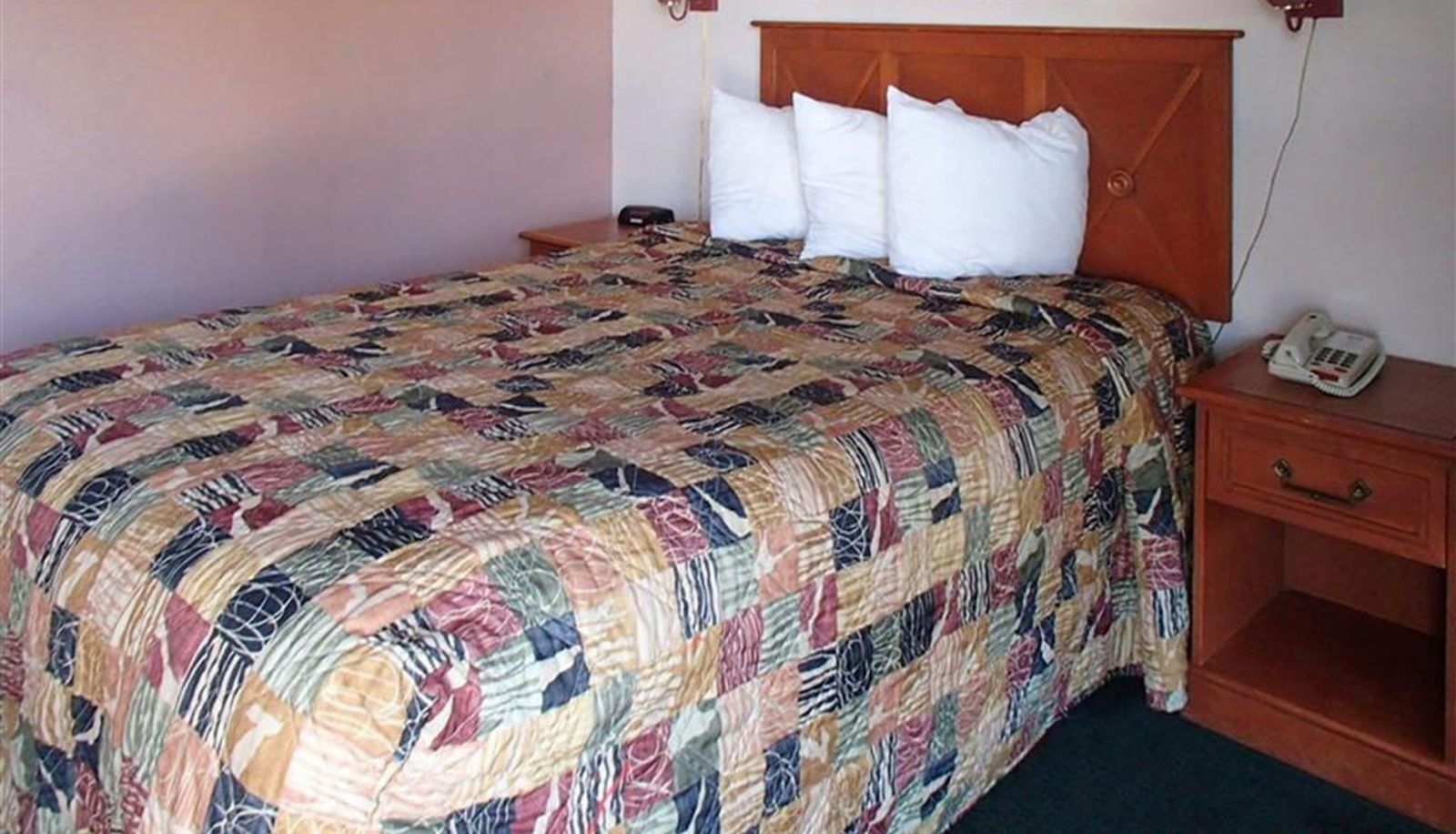 Room - Rodeway Inn Leesburg Chain of Lakes