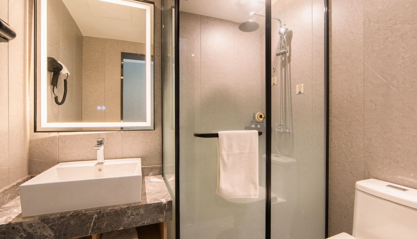 Kamer - Xingcheng Tianjin Tanggu Subway Station Hotel