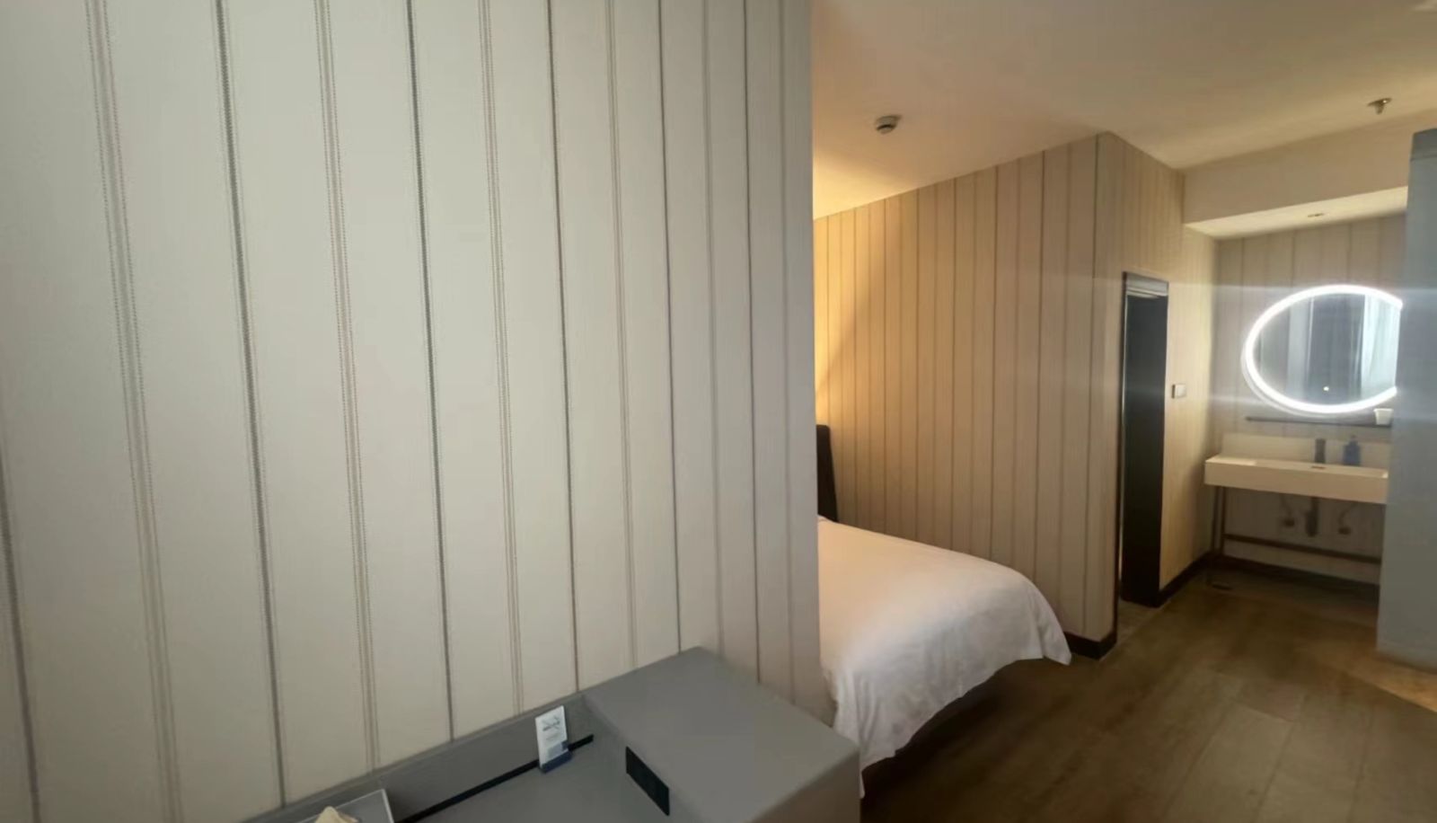 Kamer - Hanting Shanghai Jing'an Temple Center Hotel (formerly Jing'an Temple New Store)