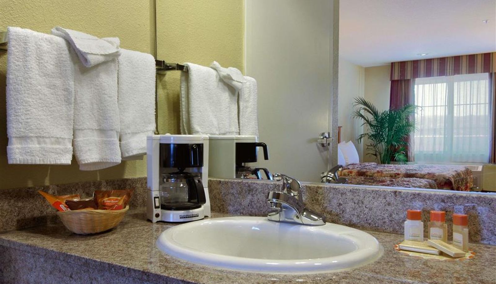 Chambre - Days Inn by Wyndham Hayward Airport