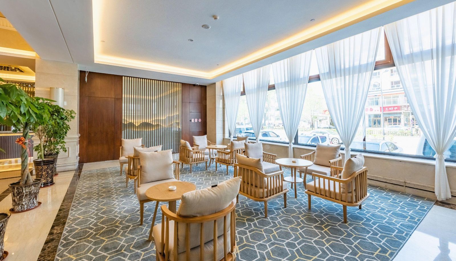 Hotel outdoor area - Changbai Mountain Building Hotel
