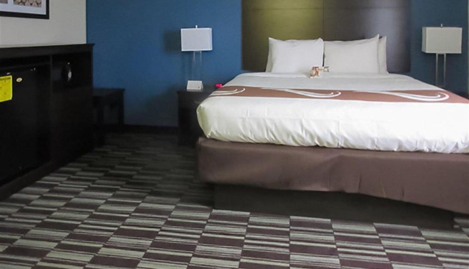 Room - Quality Inn Farmington