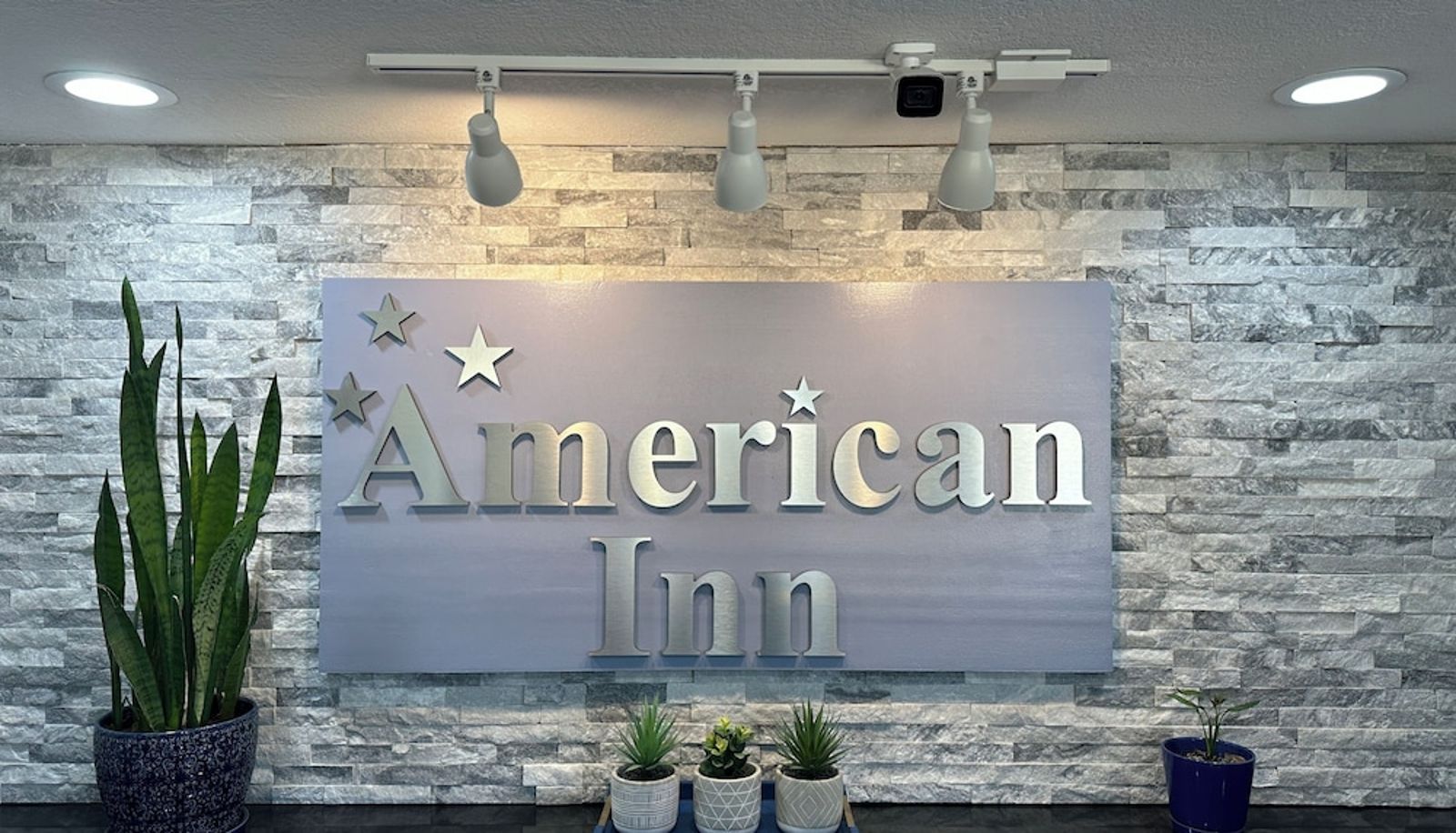 Reception - American Inn Cedar Rapids South