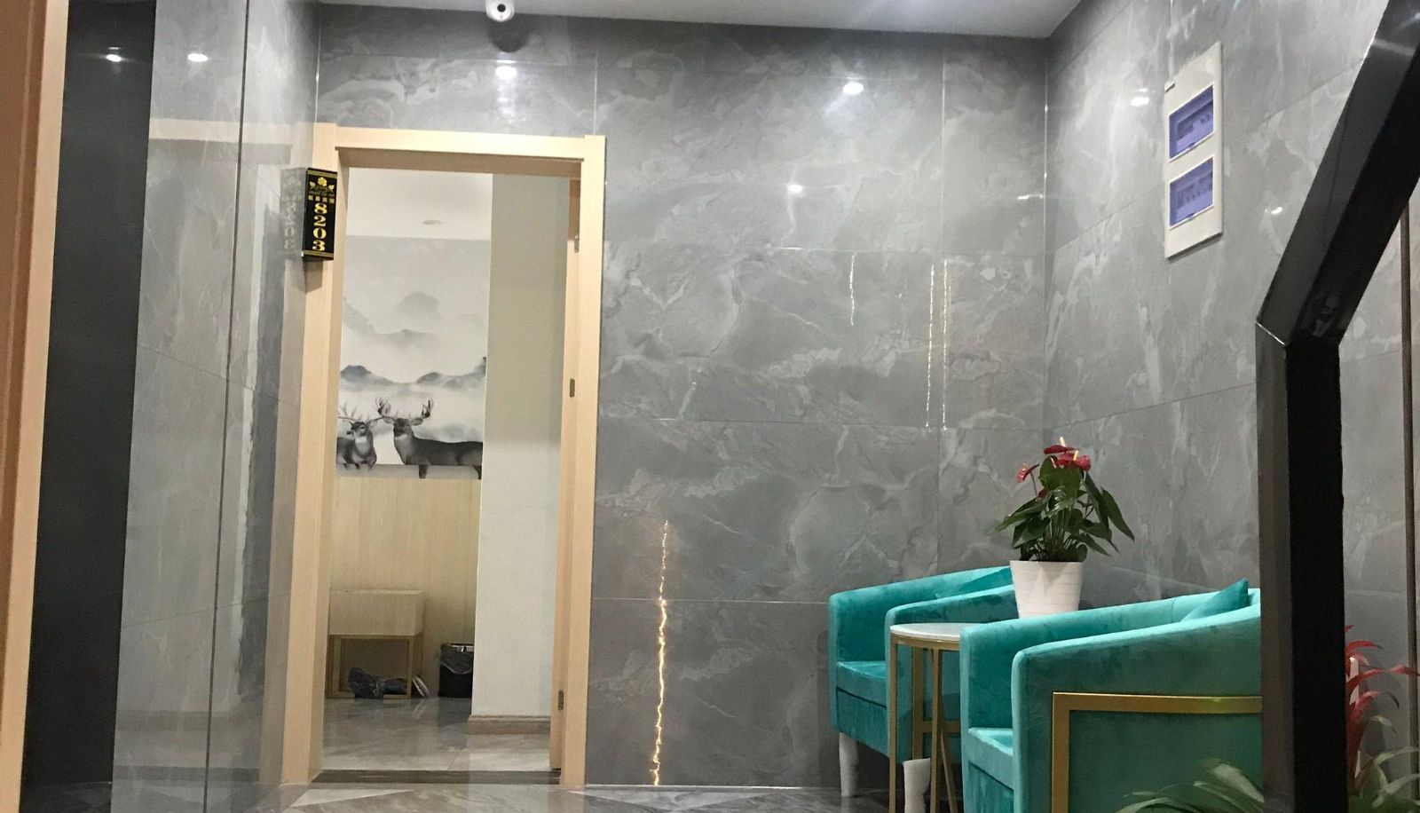 Zewnętrzna część hotelu - Hongchen Hotel (Tongji Street Commercial Plaza Store)