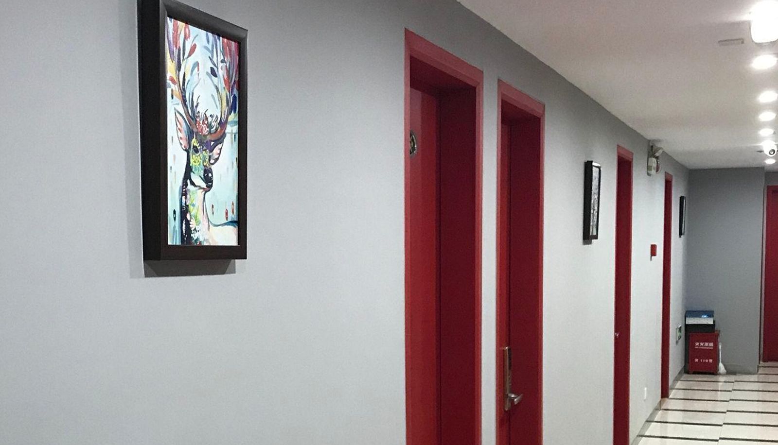Area esterna dell'hotel - Puxing Inn