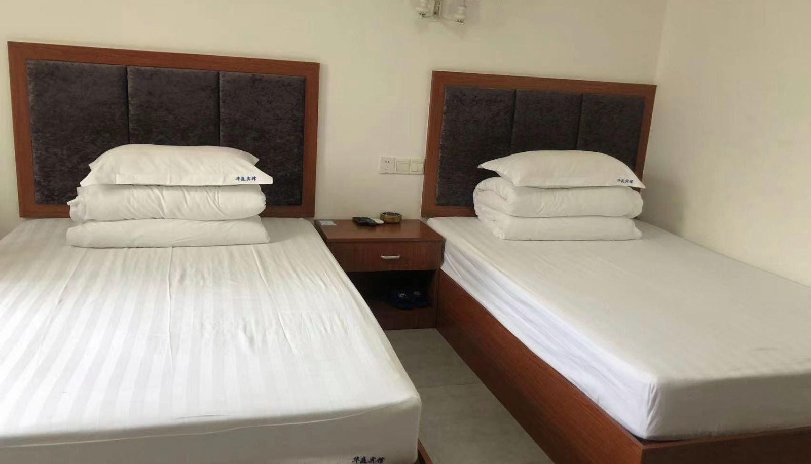 Camera - Huating Hotel (Xujiangbei Avenue Store)