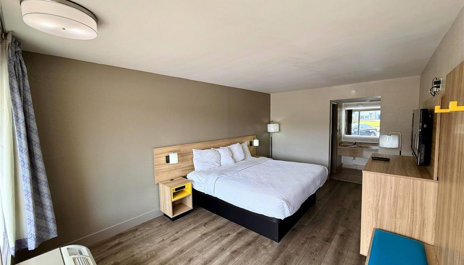 Zimmer - Days Inn by Wyndham Ruther Glen Kings Dominion Area