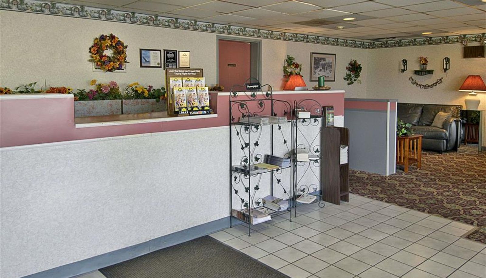 Salón - Days Inn by Wyndham Morehead