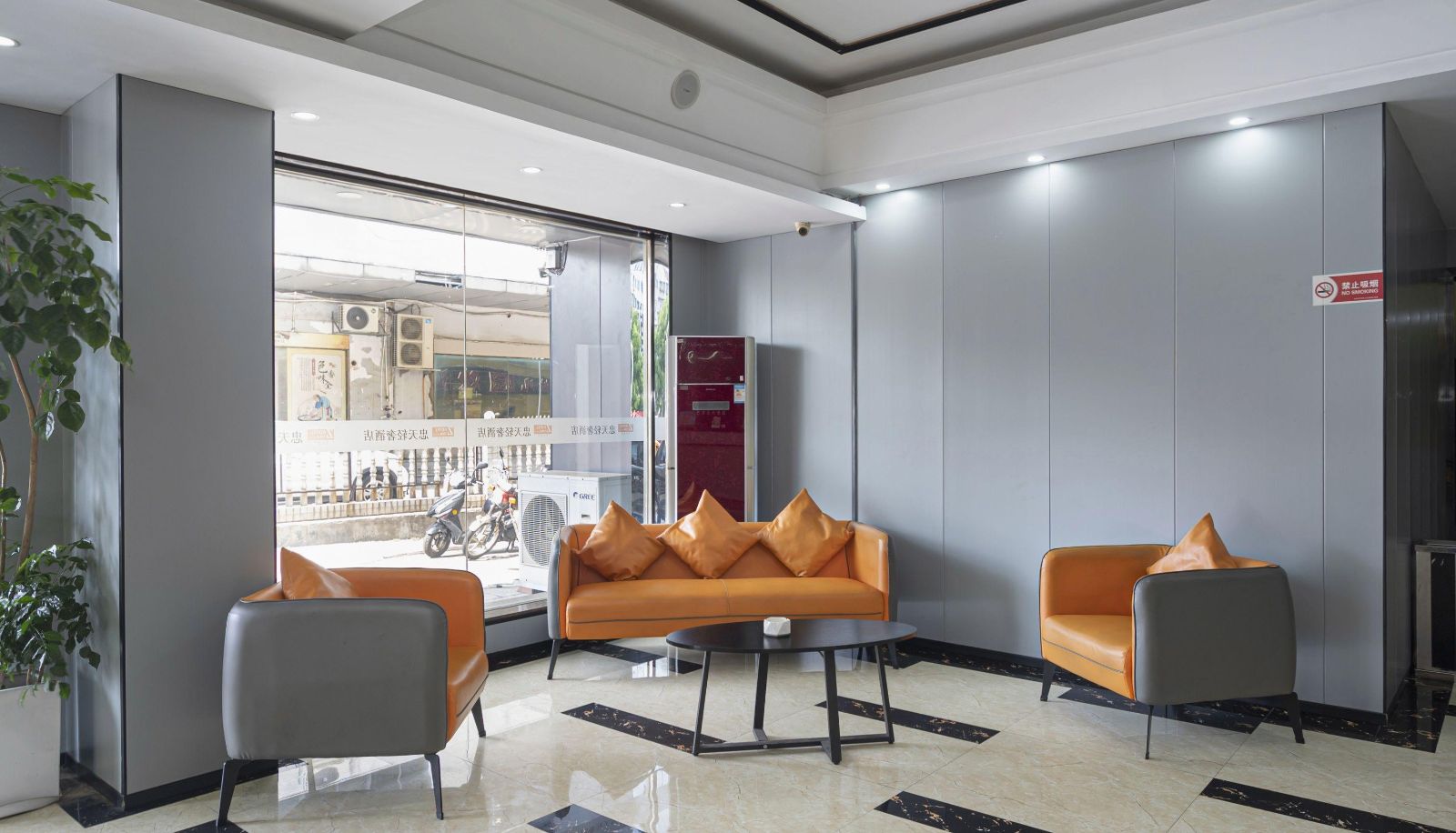 Area esterna dell'hotel - Zhongtian Light Luxury Hotel (Railway Station Store)