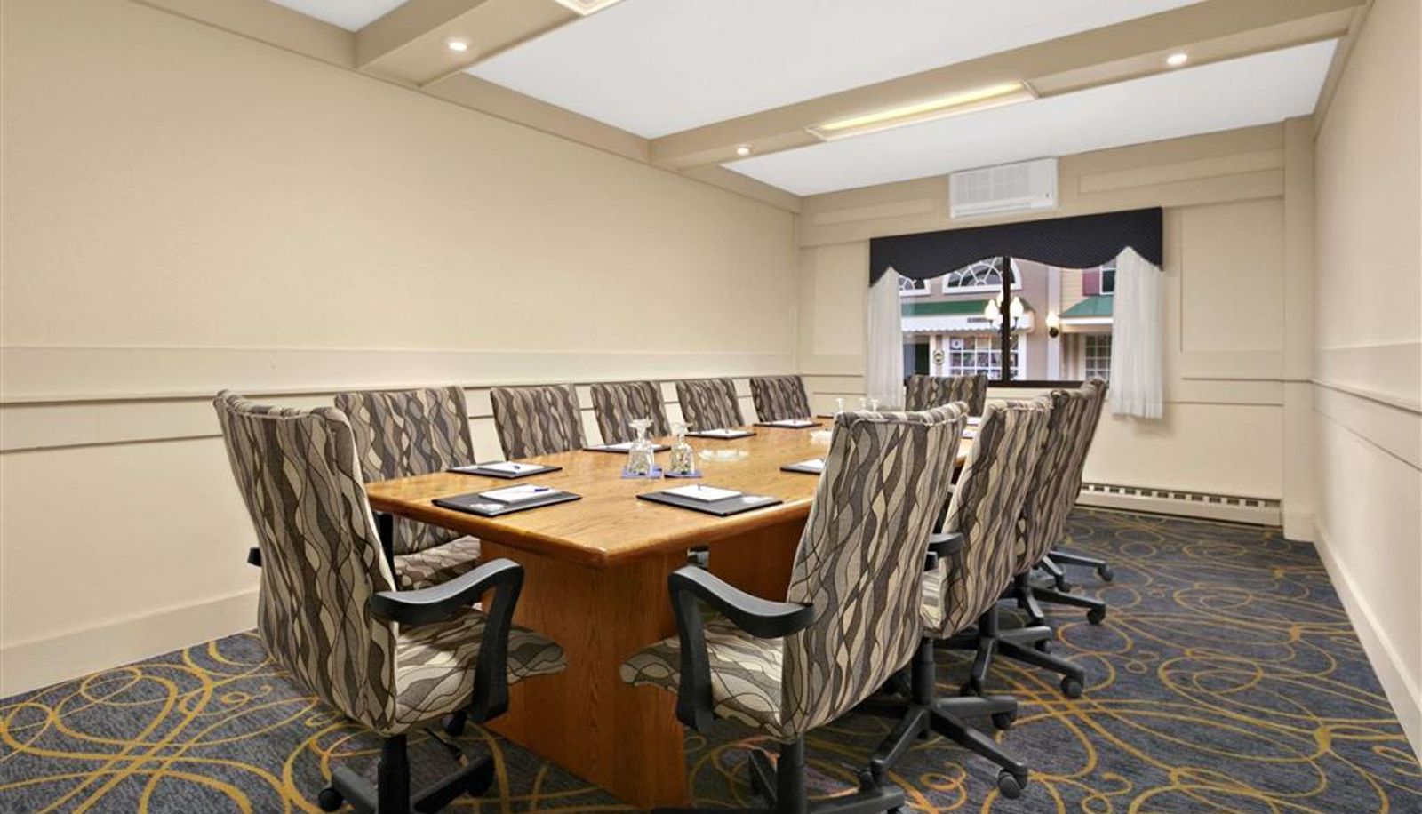 Conference room - Days Inn by Wyndham Penn State
