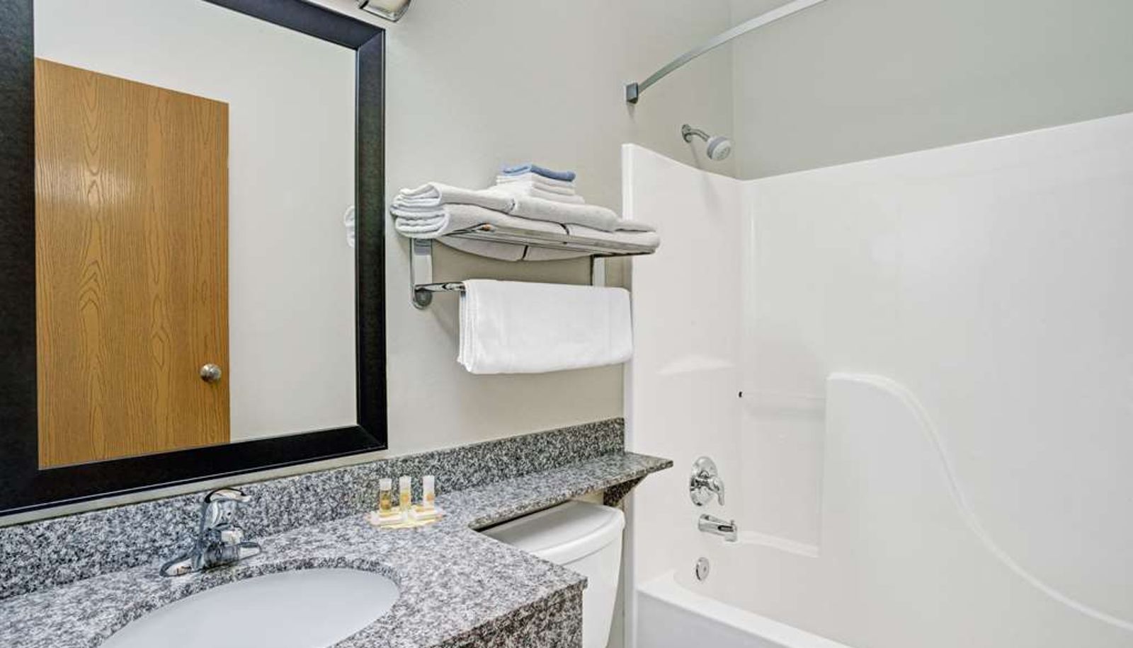Zimmer - Days Inn & Suites by Wyndham Page Lake Powell