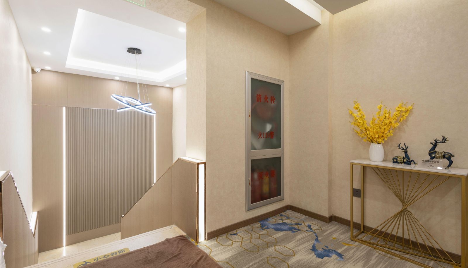 Buitenruimte van het hotel - Yuxing Hotel (Shenyang Palace Museum Store)