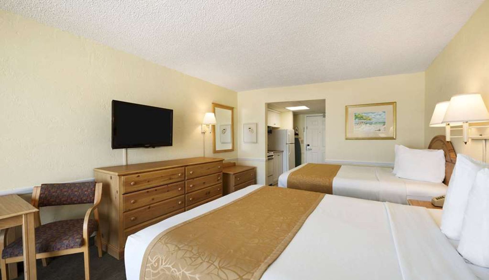 Room - Days Inn by Wyndham Daytona Oceanfront