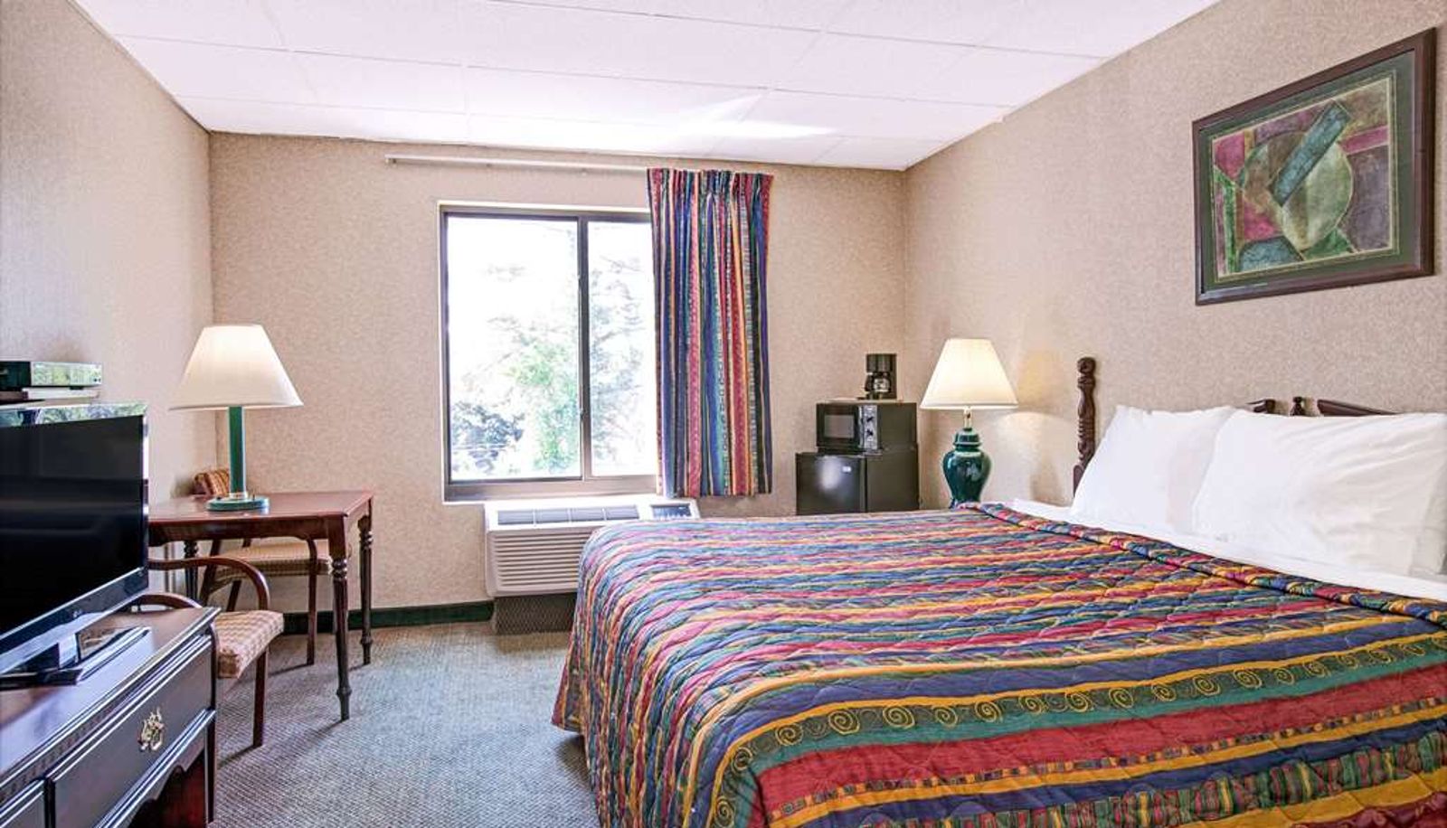 Room - Days Inn by Wyndham Parsippany