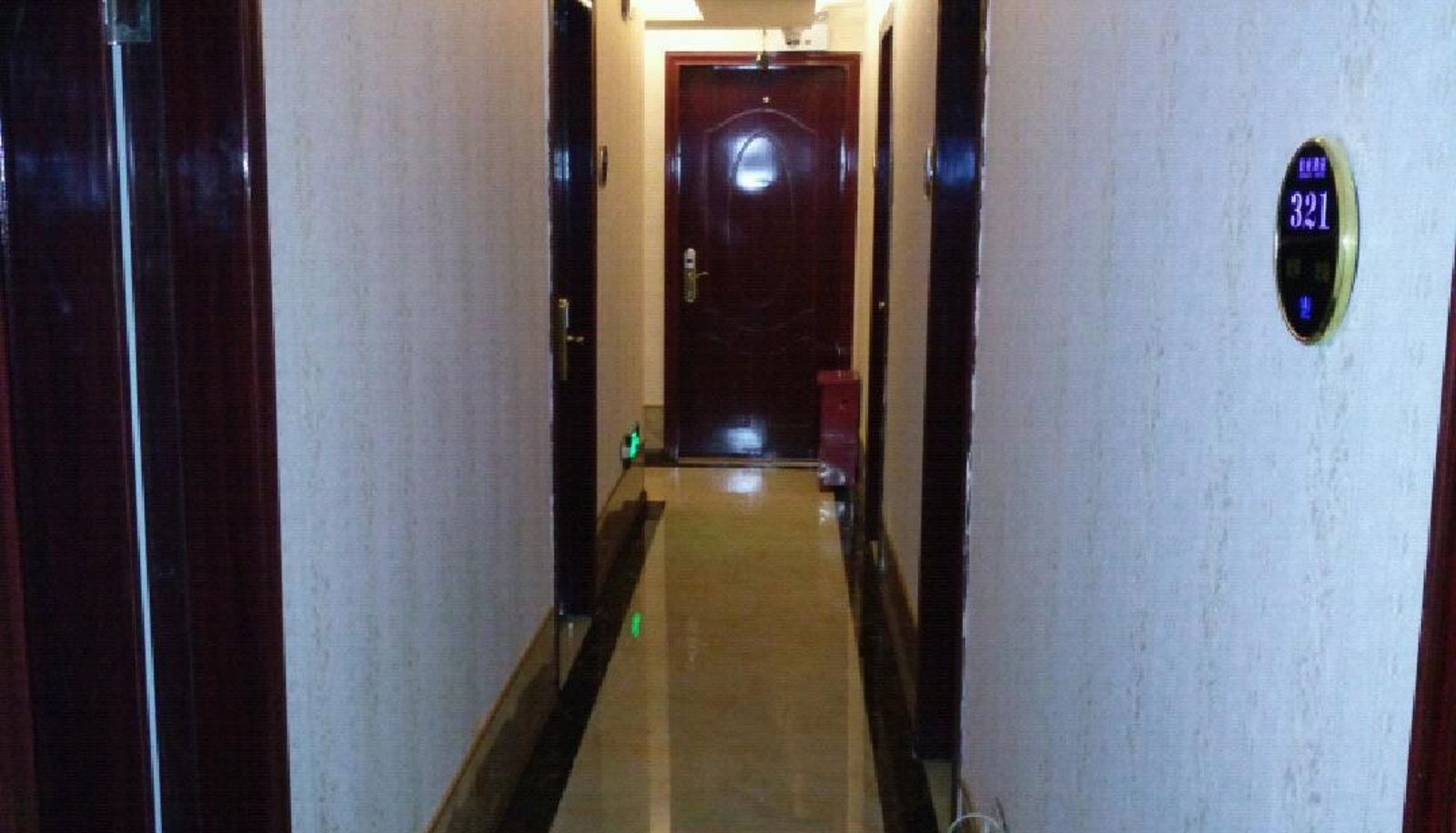 Area esterna dell'hotel - Xiongye Hotel