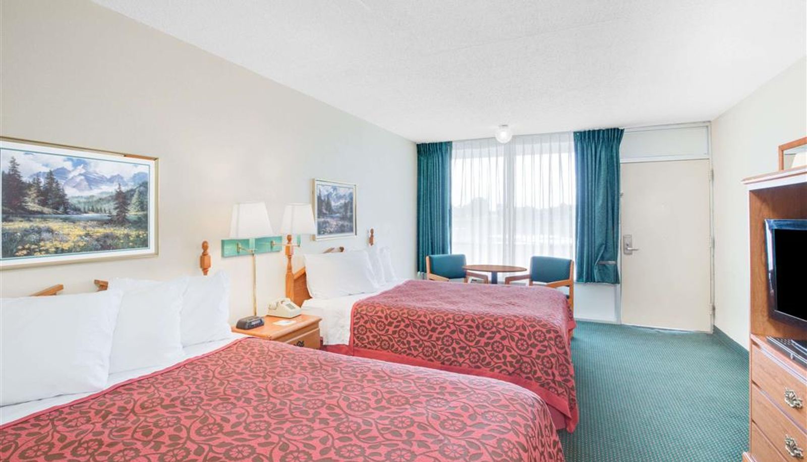 Camera - Days Inn by Wyndham Newport