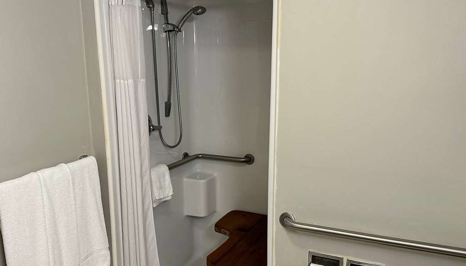 Camera - Days Inn by Wyndham St. Augustine I-95/Outlet Mall