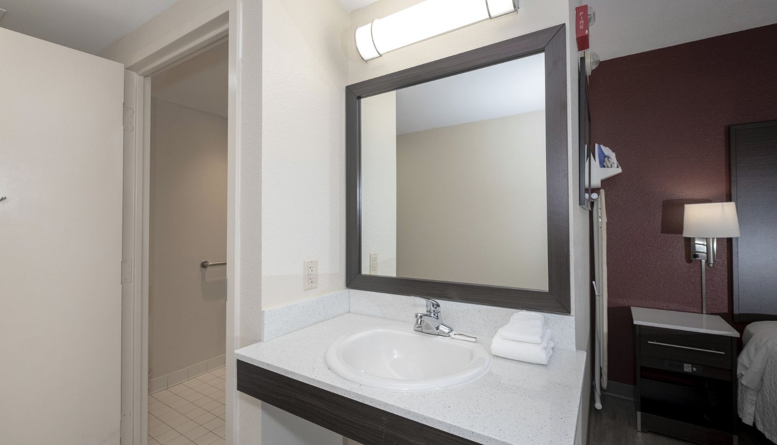 Zimmer - VA Red Roof Inn Leesburg