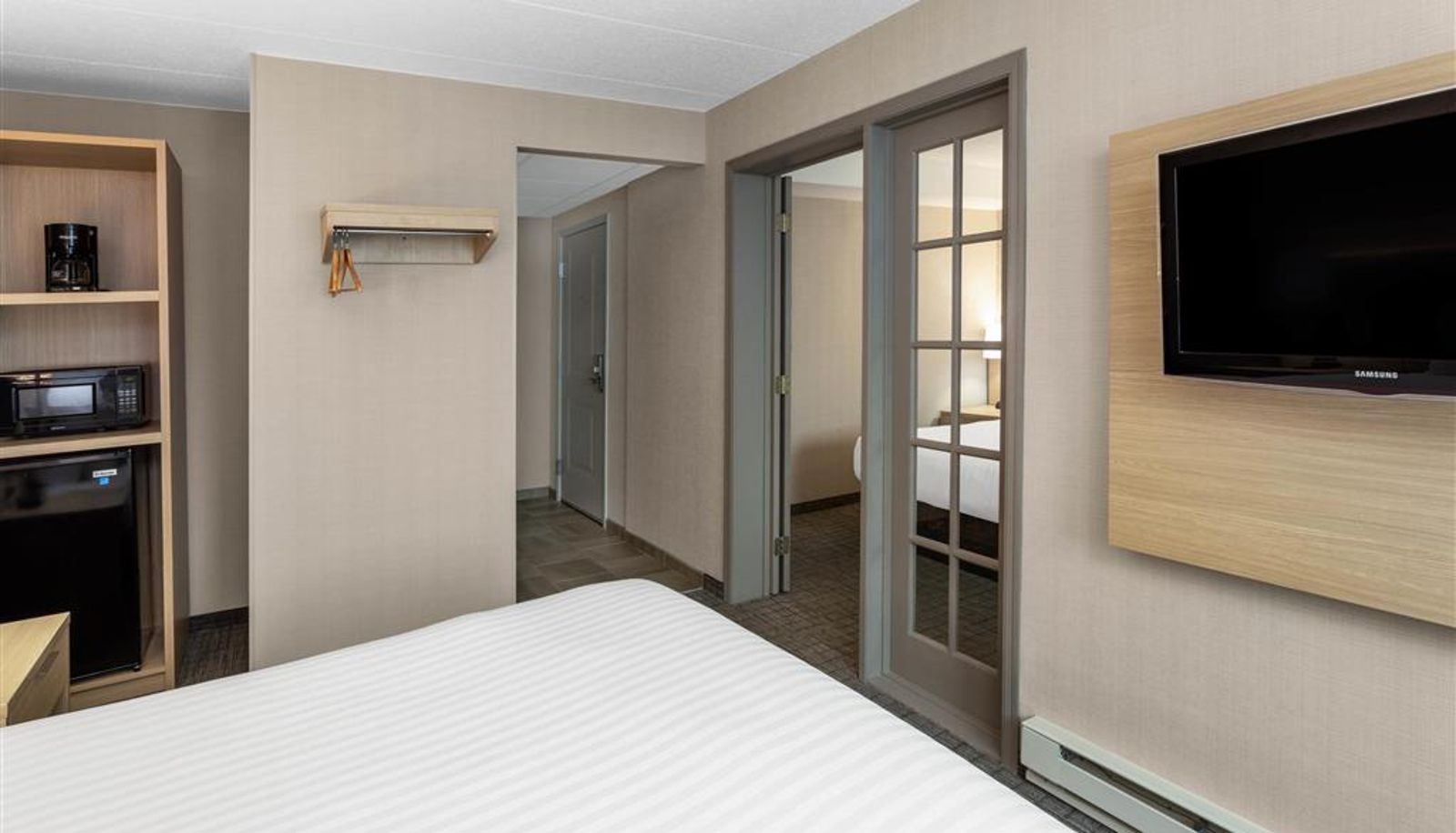 Zimmer - Days Inn & Suites by Wyndham Duluth by the Mall