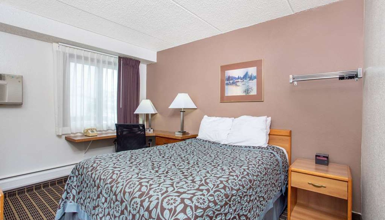 Zimmer - Days Inn by Wyndham Fond du Lac