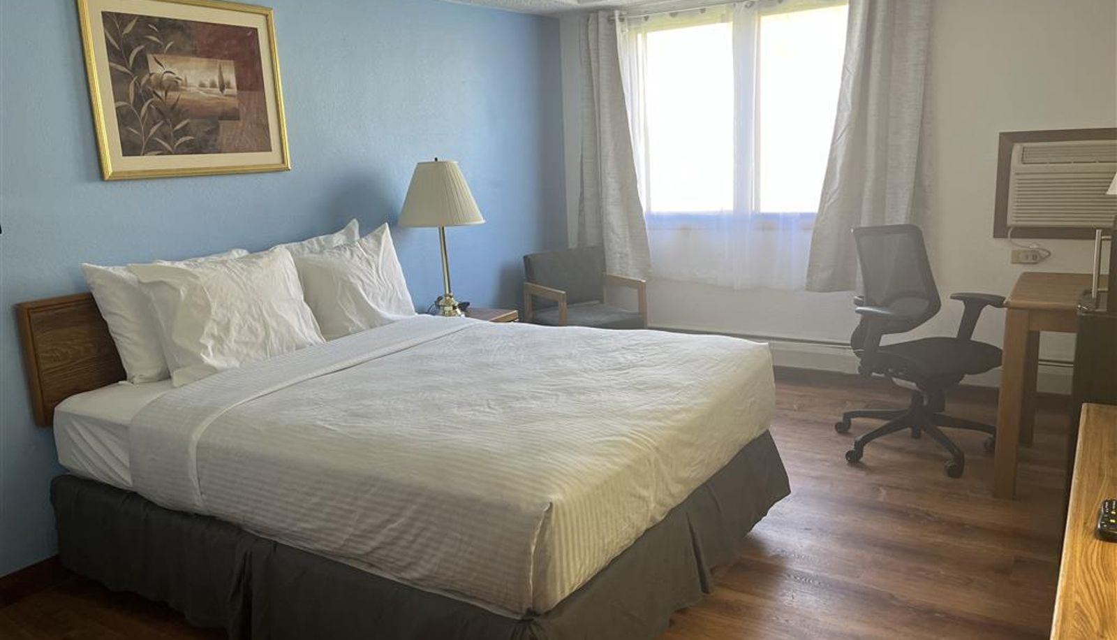 Camera - SureStay by Best Western Glendive Yellowstone River
