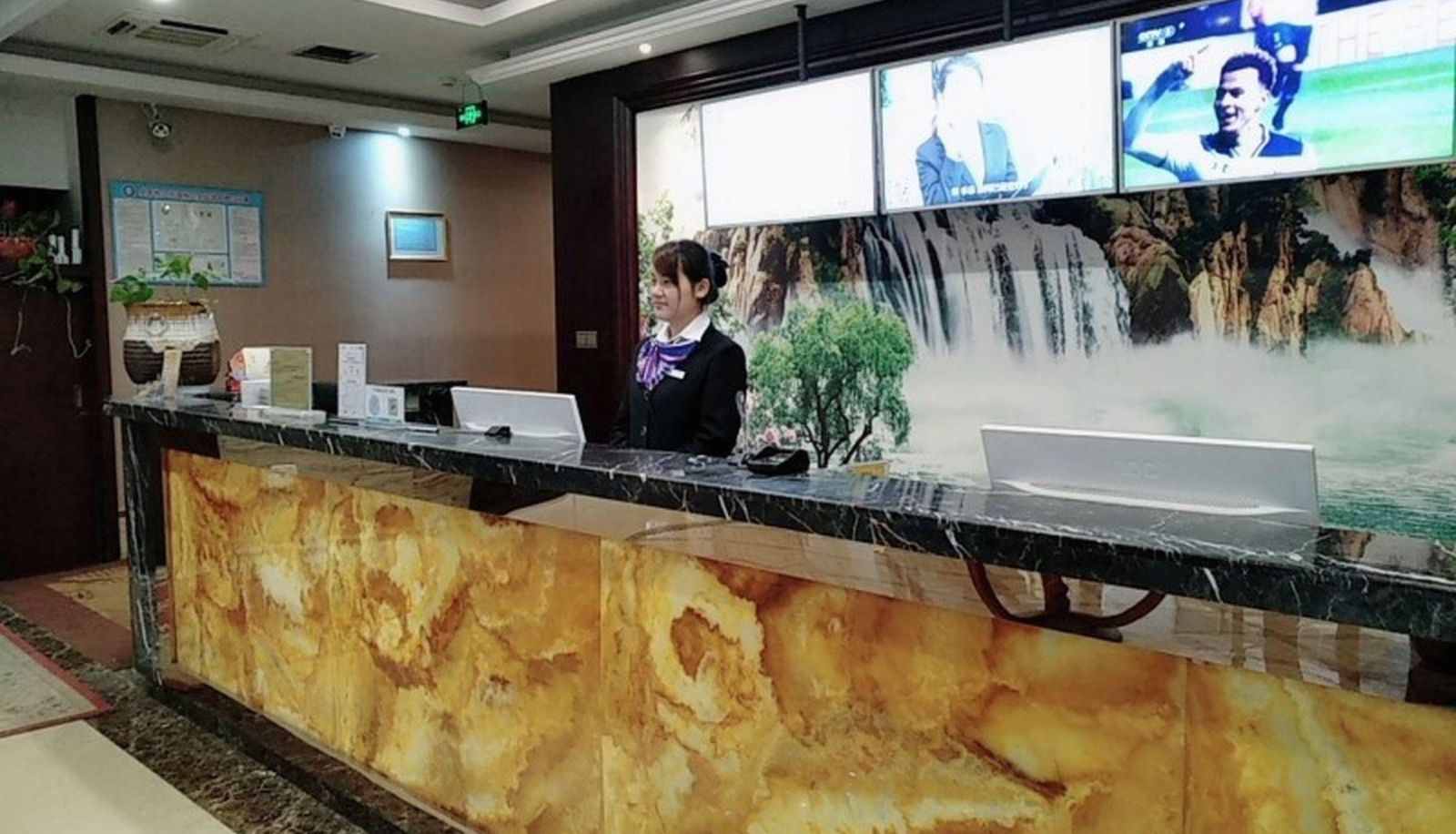 Extérieur de l'hôtel - Green Alliance Hotel (Nanjing South Station Mingfa Square Subway Station Store)