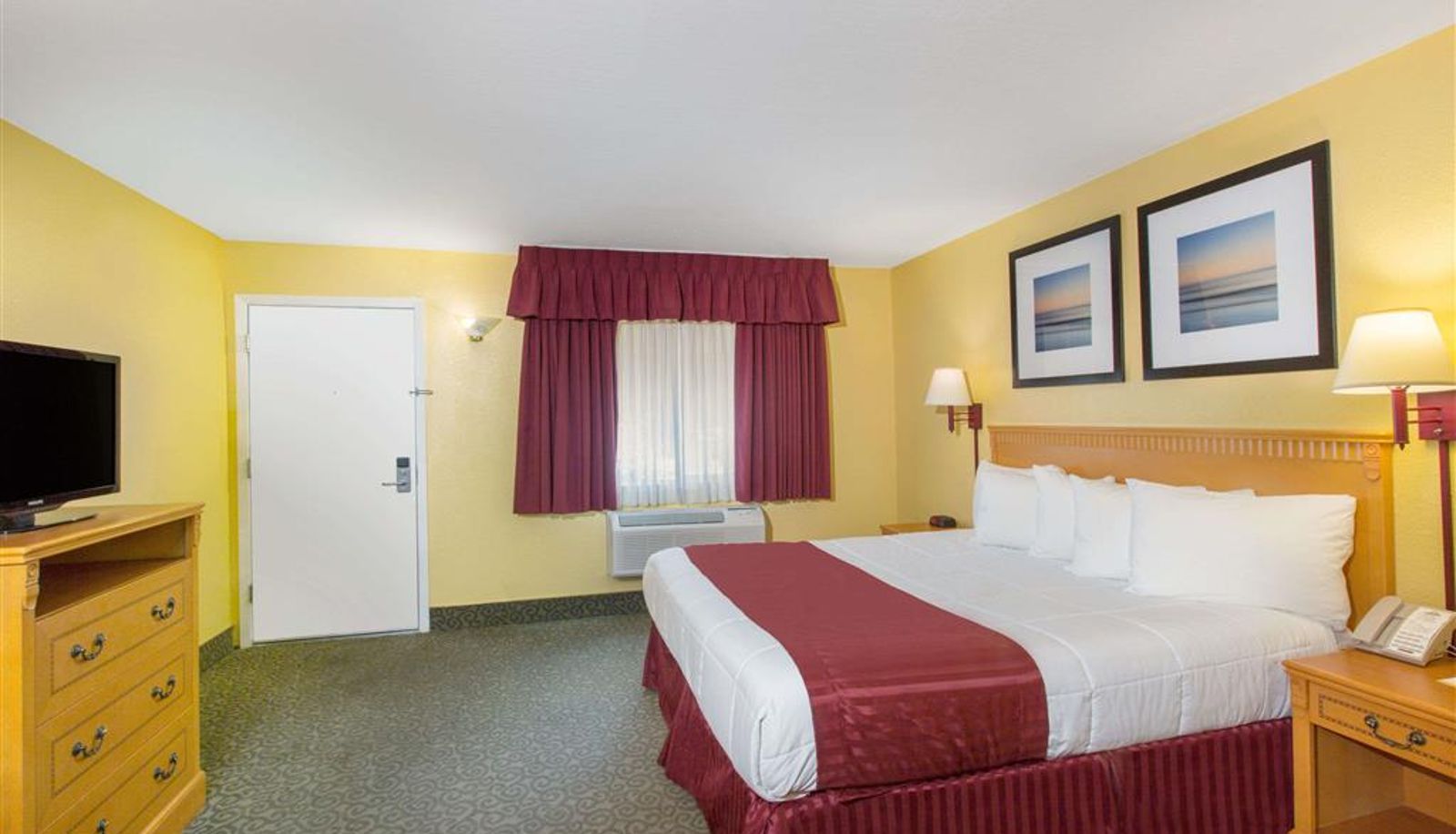 Room - Days Inn by Wyndham Redwood City
