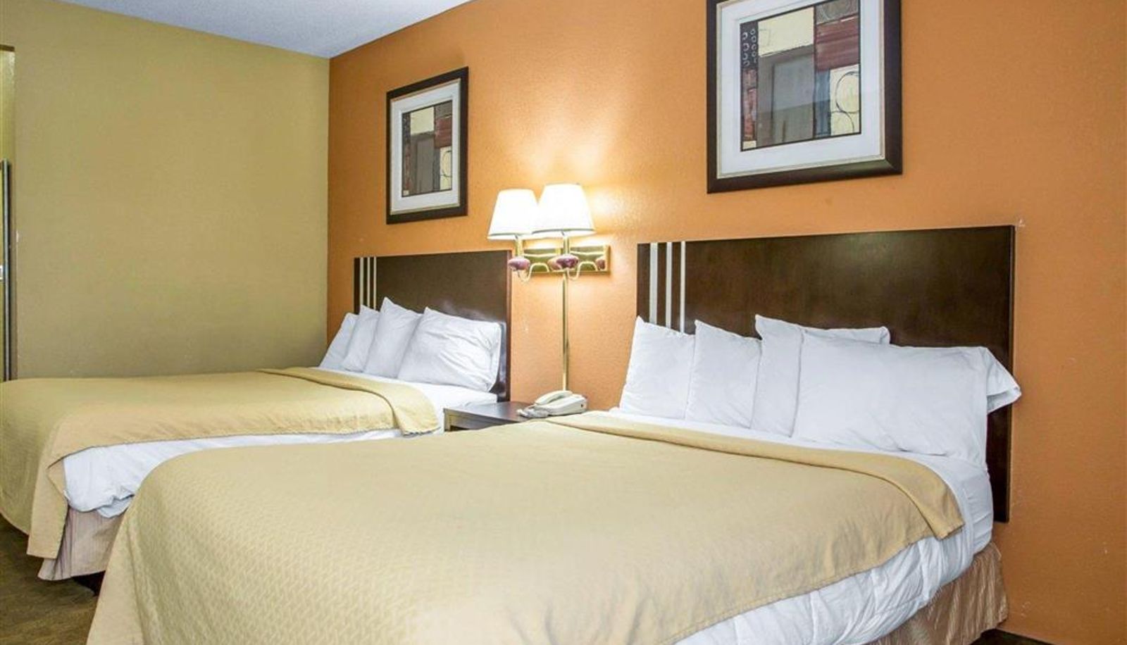 Room - Quality Inn Merrillville