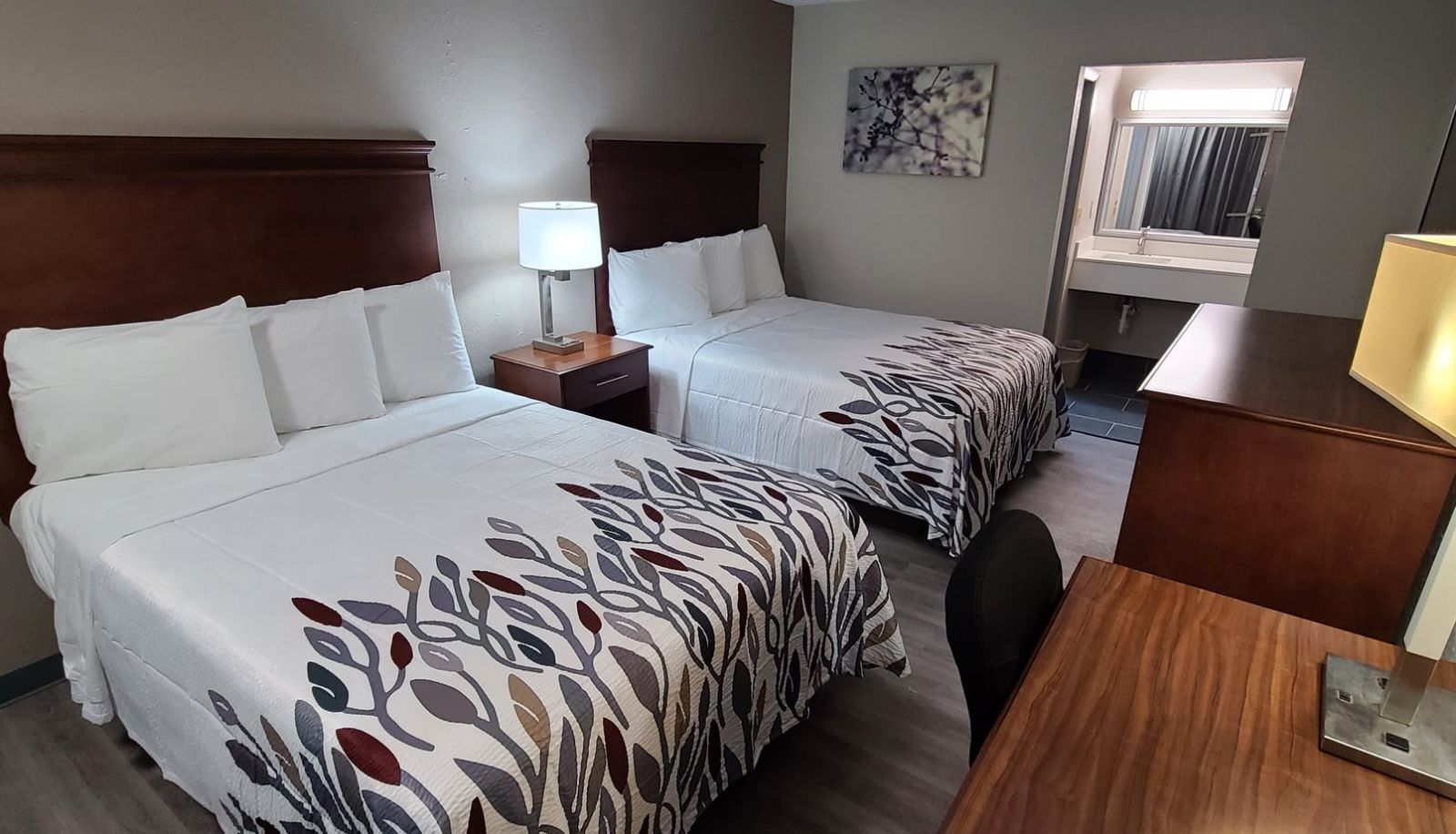Room - Red Roof Inn LaGrange