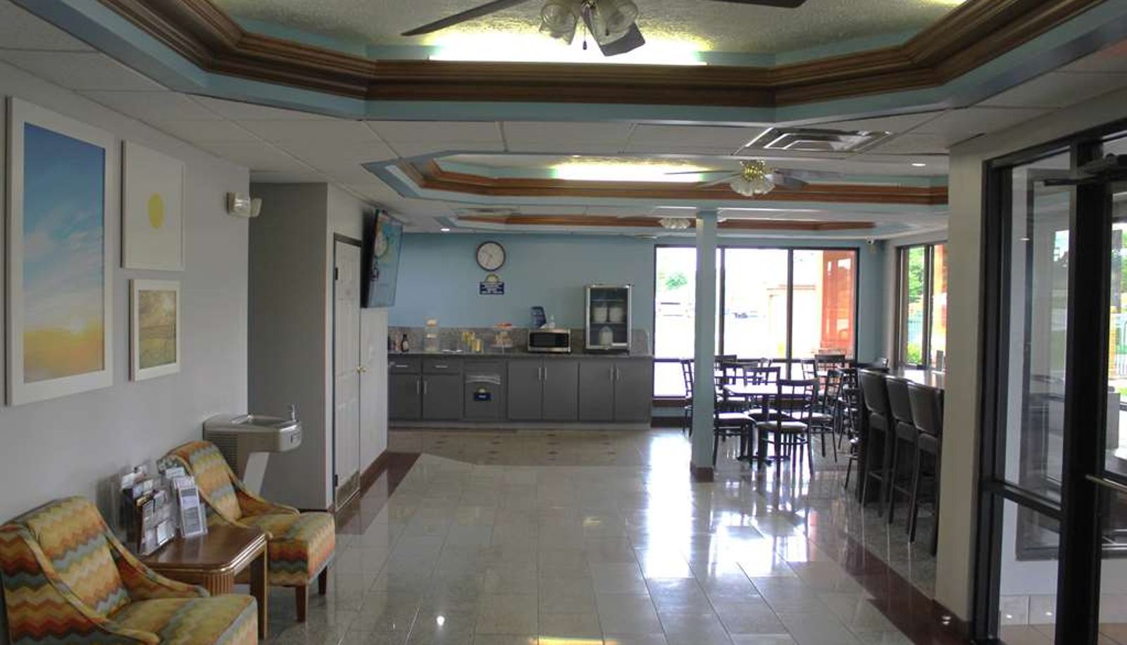 Lobby - Days Inn by Wyndham Franklin