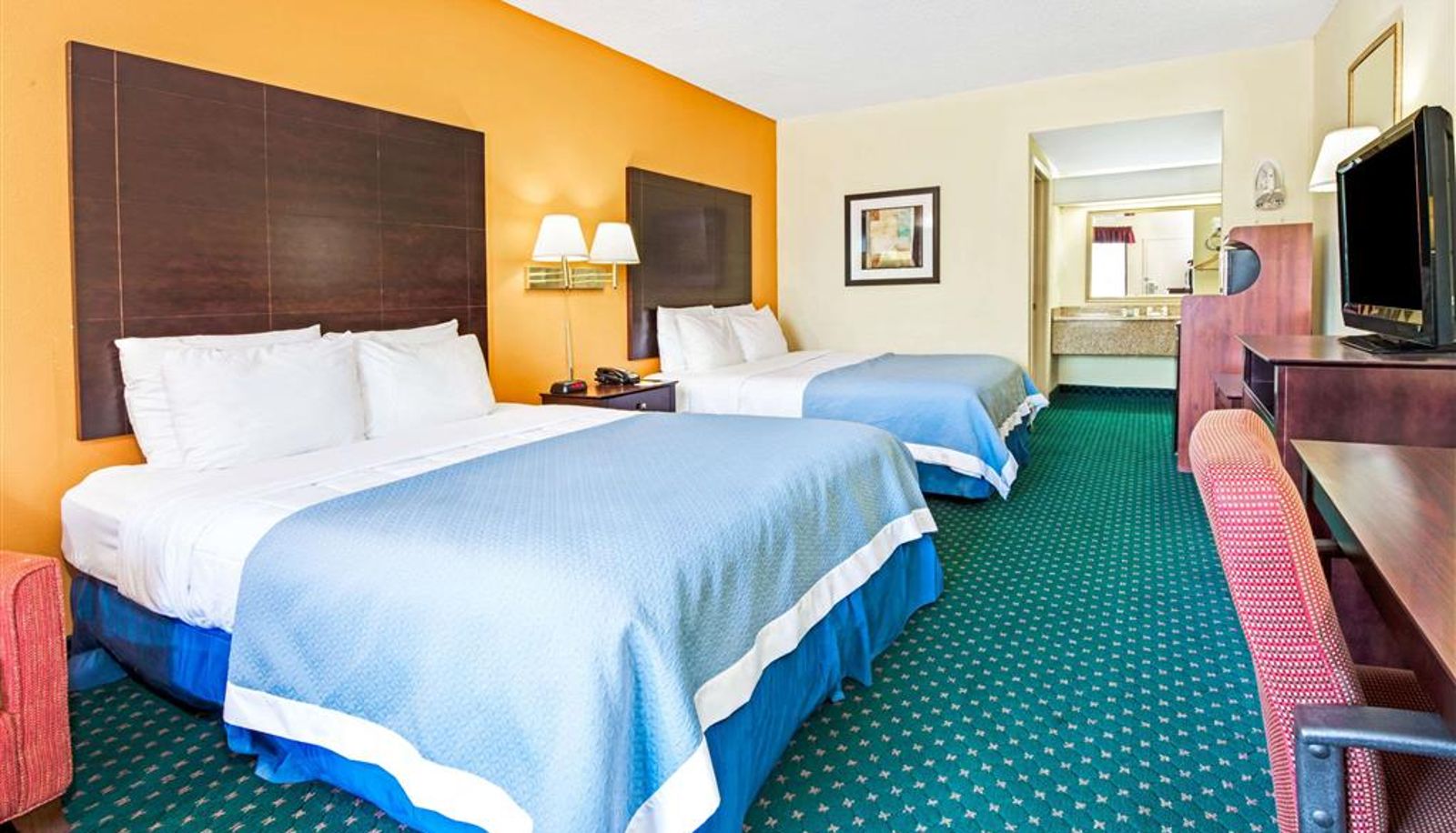 Room - Days Inn by Wyndham Covington