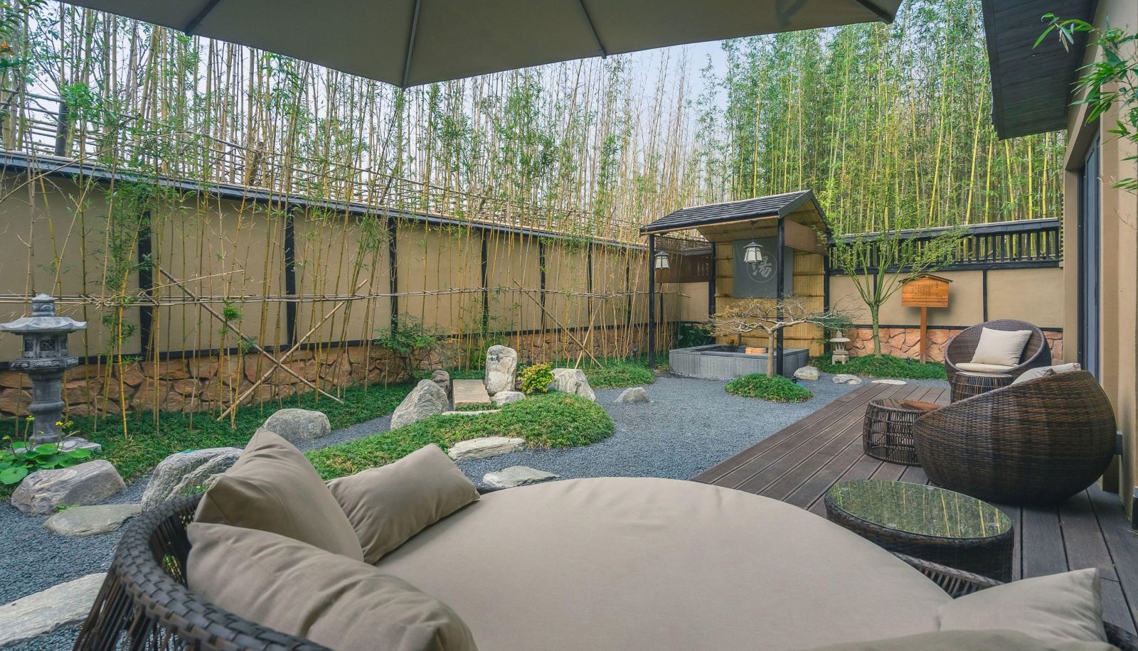 Area esterna dell'hotel - Qidong Zhouyi Hot Spring Hotel