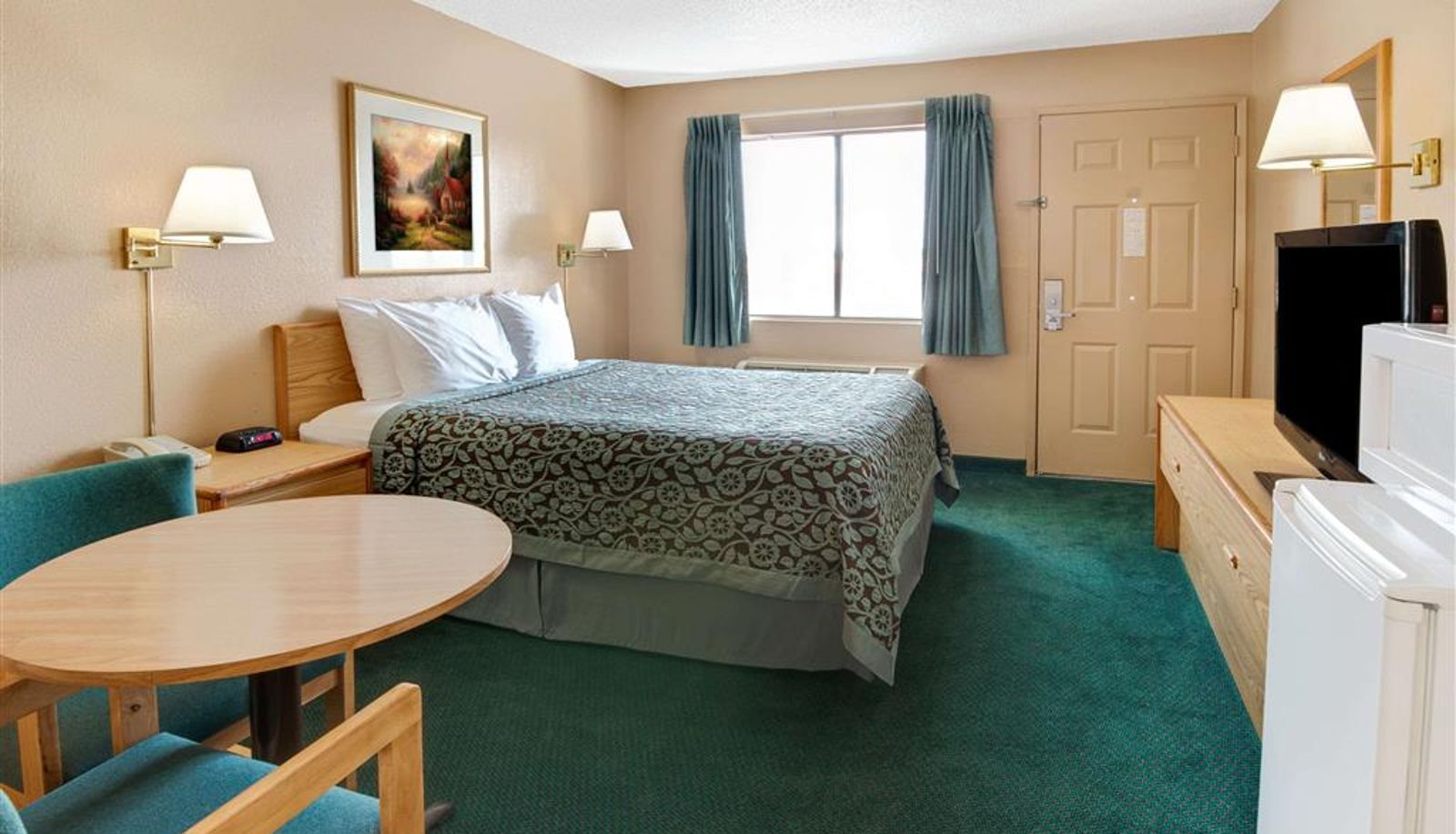 Camera - Days Inn by Wyndham El Paso Airport East