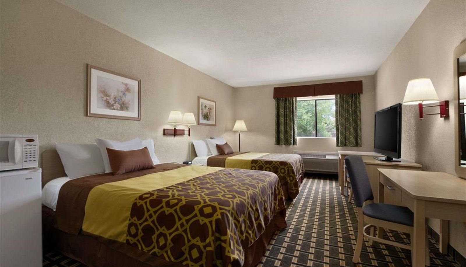 Zimmer - Days Inn by Wyndham Childress