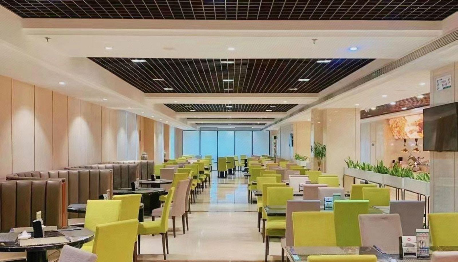 Zewnętrzna część hotelu - Lijing Plaza Hotel