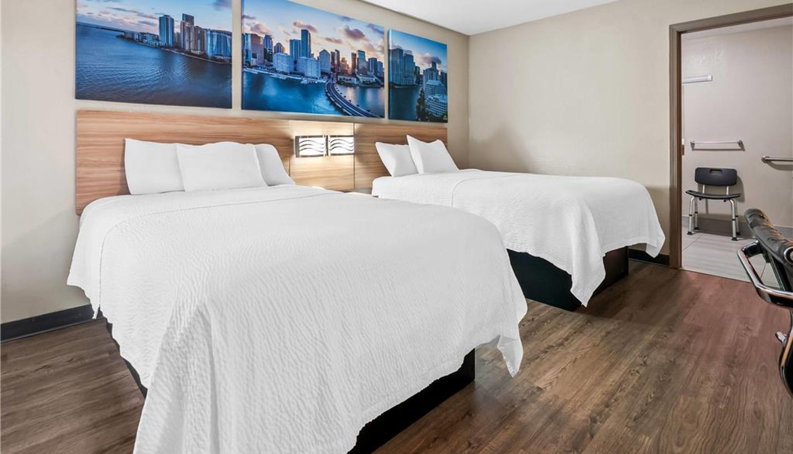 Zimmer - Days Inn by Wyndham Simpsonville