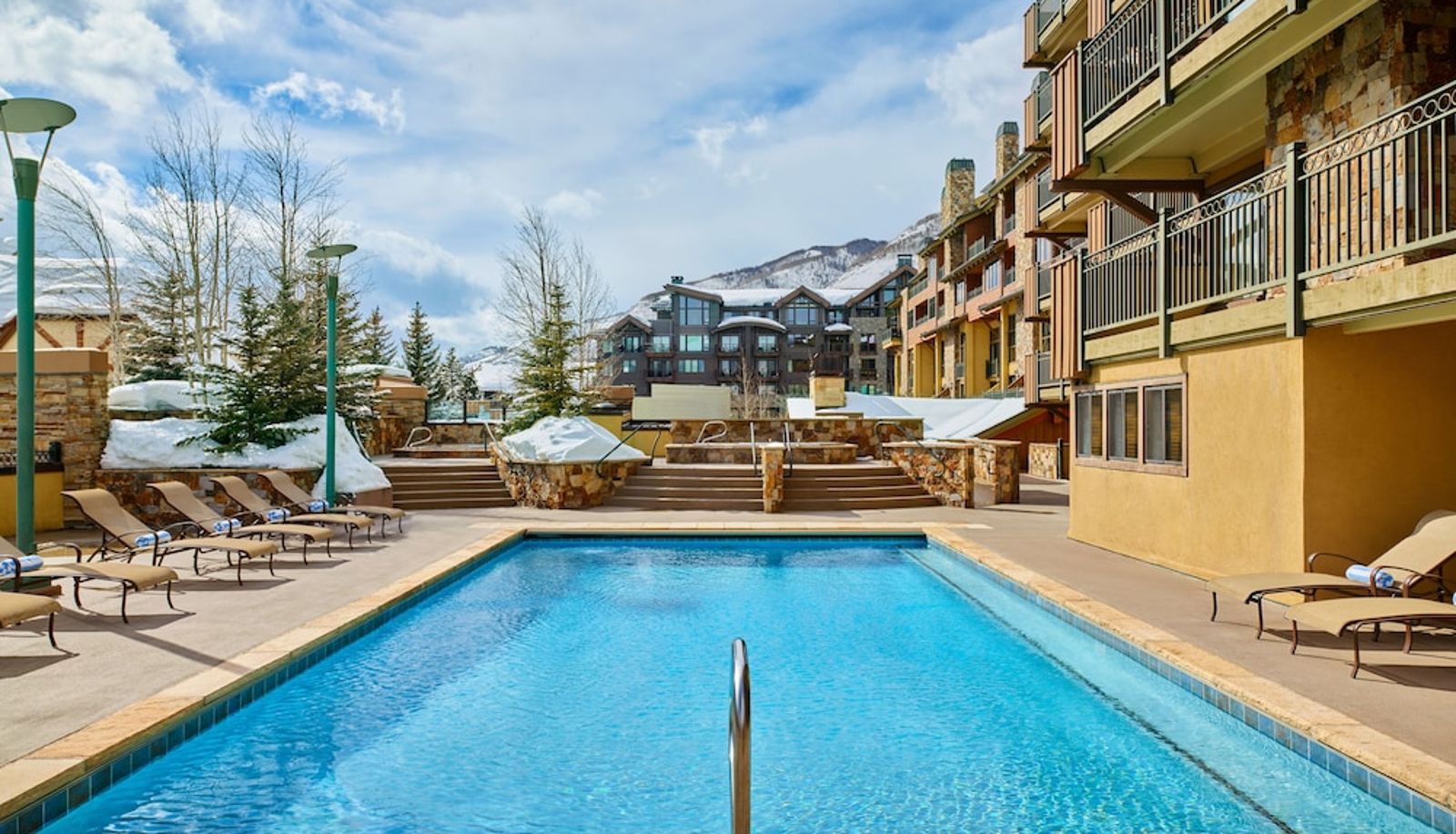 Piscina - Landmark Residences