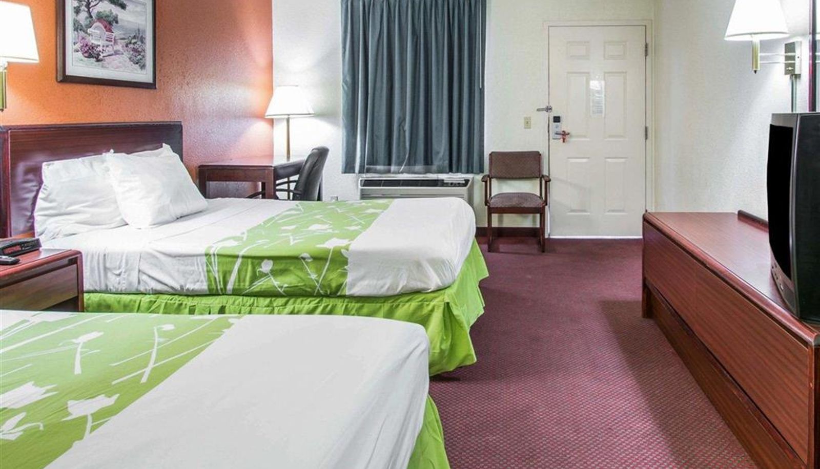 Camera - Econo Lodge Dothan West